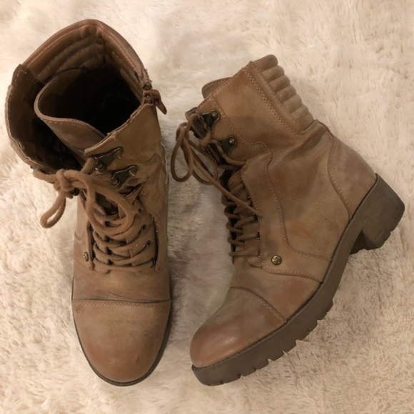 Guess Shoes - Guess | Tan Lace Up Zipper Combat Boots - 8